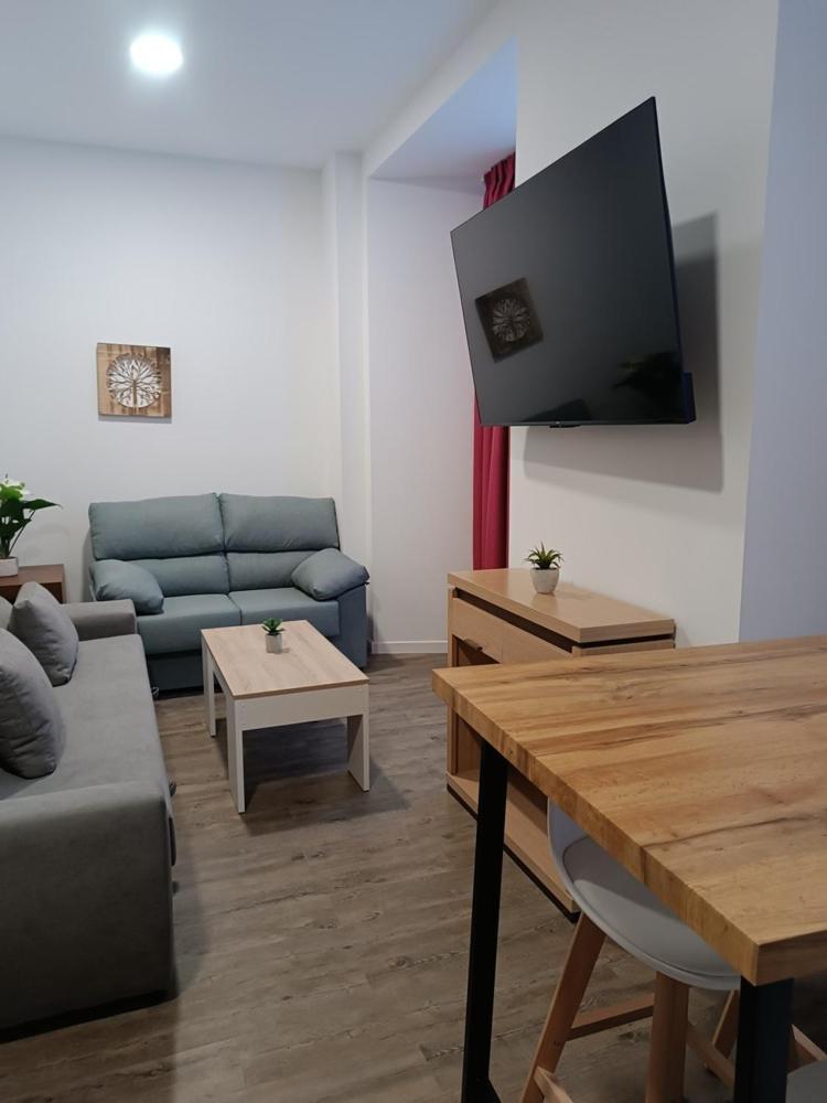 Apartamentos Turisticos Avila Puerta De San Vicente 0-2 Bagian luar foto
